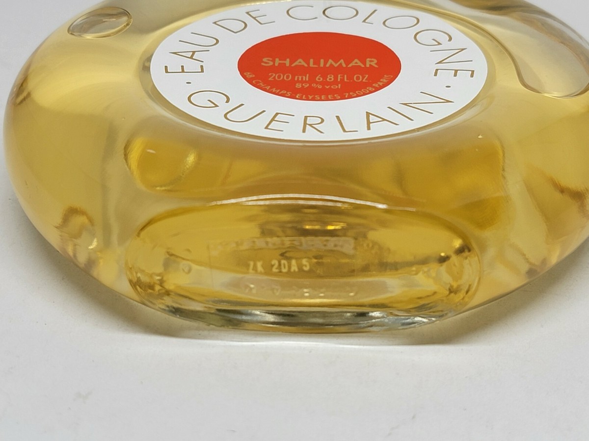 Guerlain Shalimar 200 ml 6.8 OZ Eau de COLOGNE (Splash) RARE Guerlain Shalimar 200 ml 6.8 OZ Eau de COLOGNE (Splash) RARE