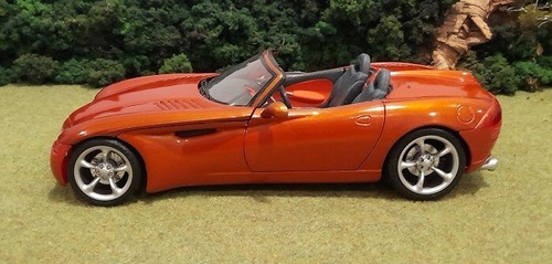 * 1/18 Scale * Maisto * Dodge Concept Vehicle Roadster * Orange * 31851 * - Picture 14 of 14