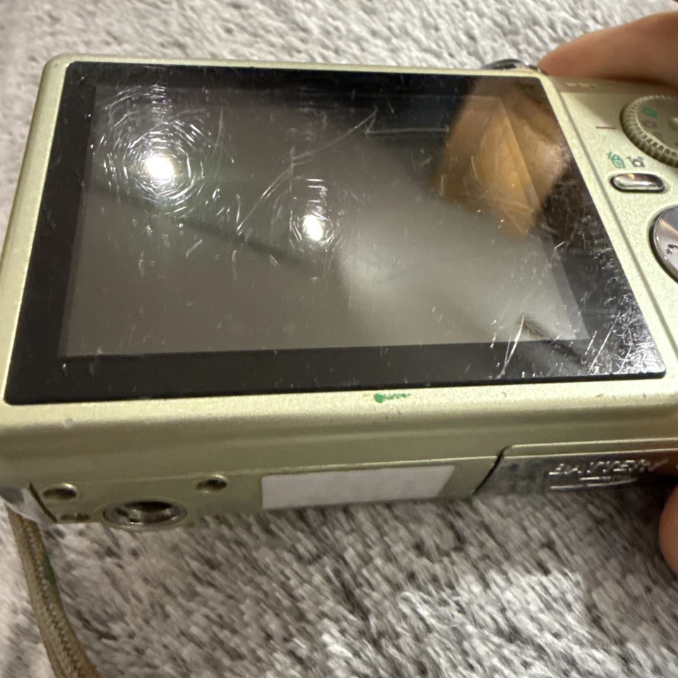 Sanyo VPC-E870 7.1 MP Digital Camera With Battery  As-is Untested - Image 3 of 4