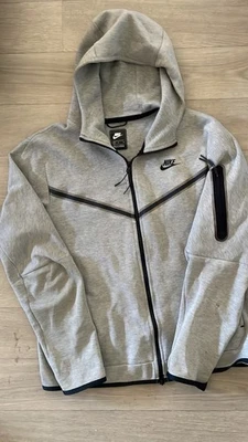 sweat/pull à capuche avec zip/gilet/veste/nike tech fleece/gris/très bon état/M - Photo 1/4