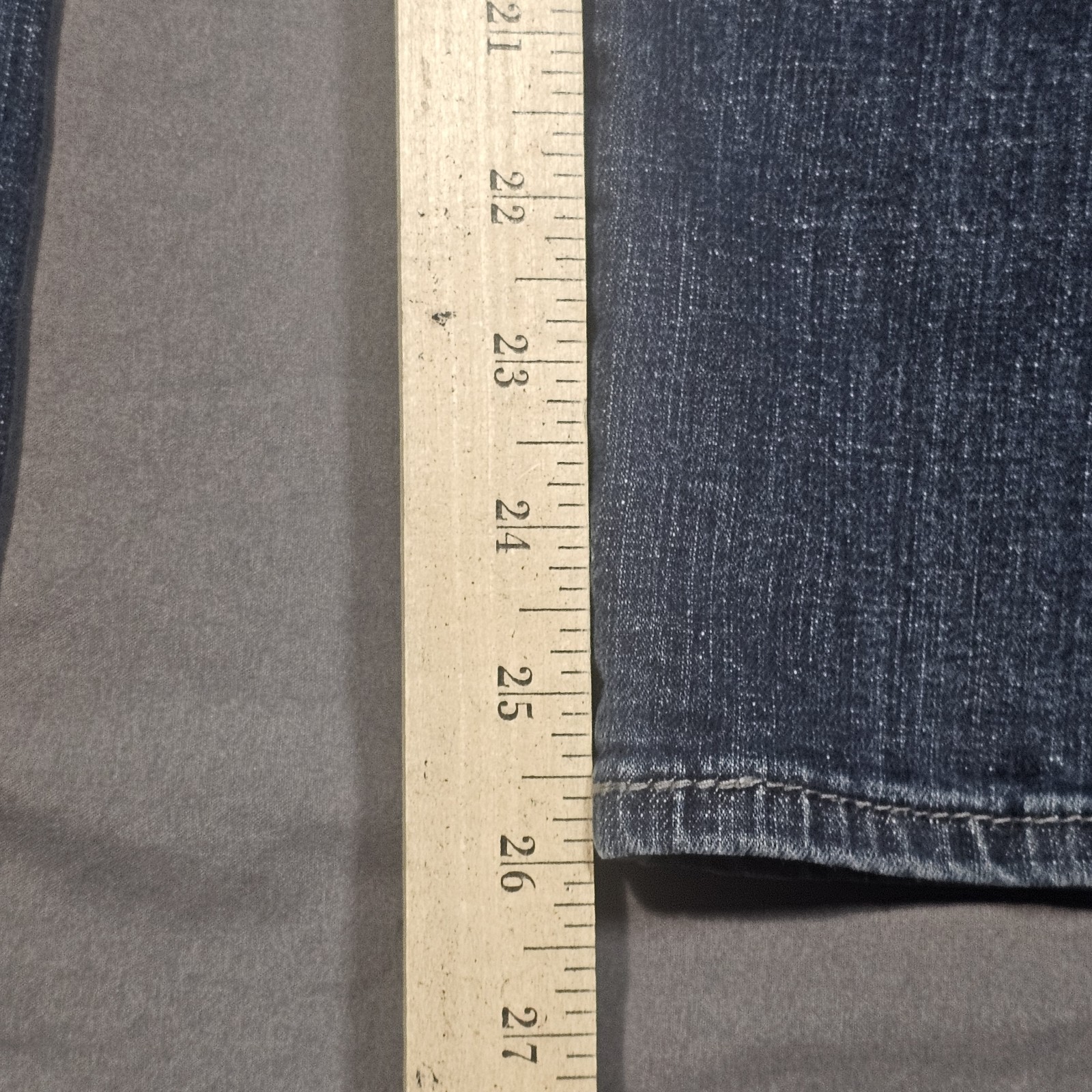 Levis 529 Women Jeans 4 Blue Denim Skinny Leg Curvy Fadeout Whisker Solid Cotton thumbnail 11
