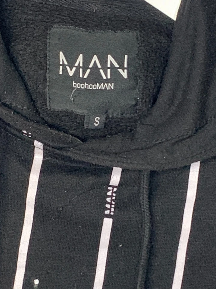 Boohoo Sudadera con Capucha Para Hombre Mediana Pullover Sudadera Rayas Negra Manga Larga Pequeña Foto 3 de 4