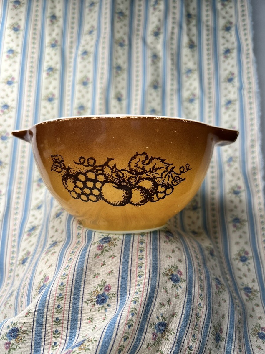 Vintage Pyrex Old Orchard Brown Pattern #441 Pint