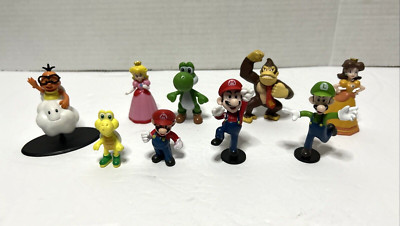 Mario Luigi Yoshi Princess Peach Assorted Lot Of 9 Mini Figures Nintendo Jakks
