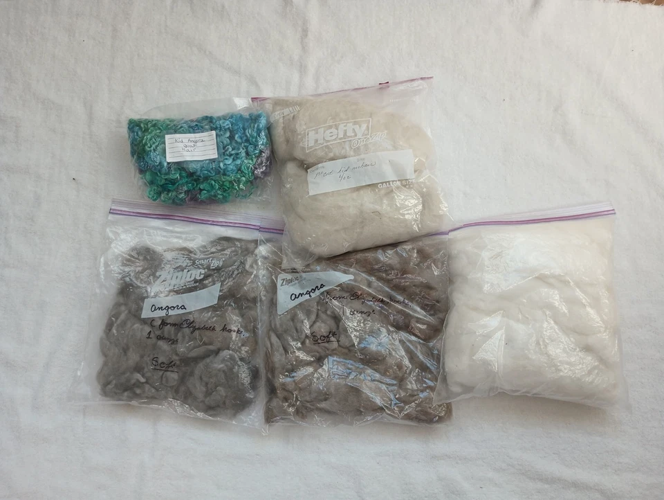 Lot Angora Rabbit & Goat Fiber 13 Oz. White, Grey & Dyed Wool Spinning Craft - Image 2 of 4