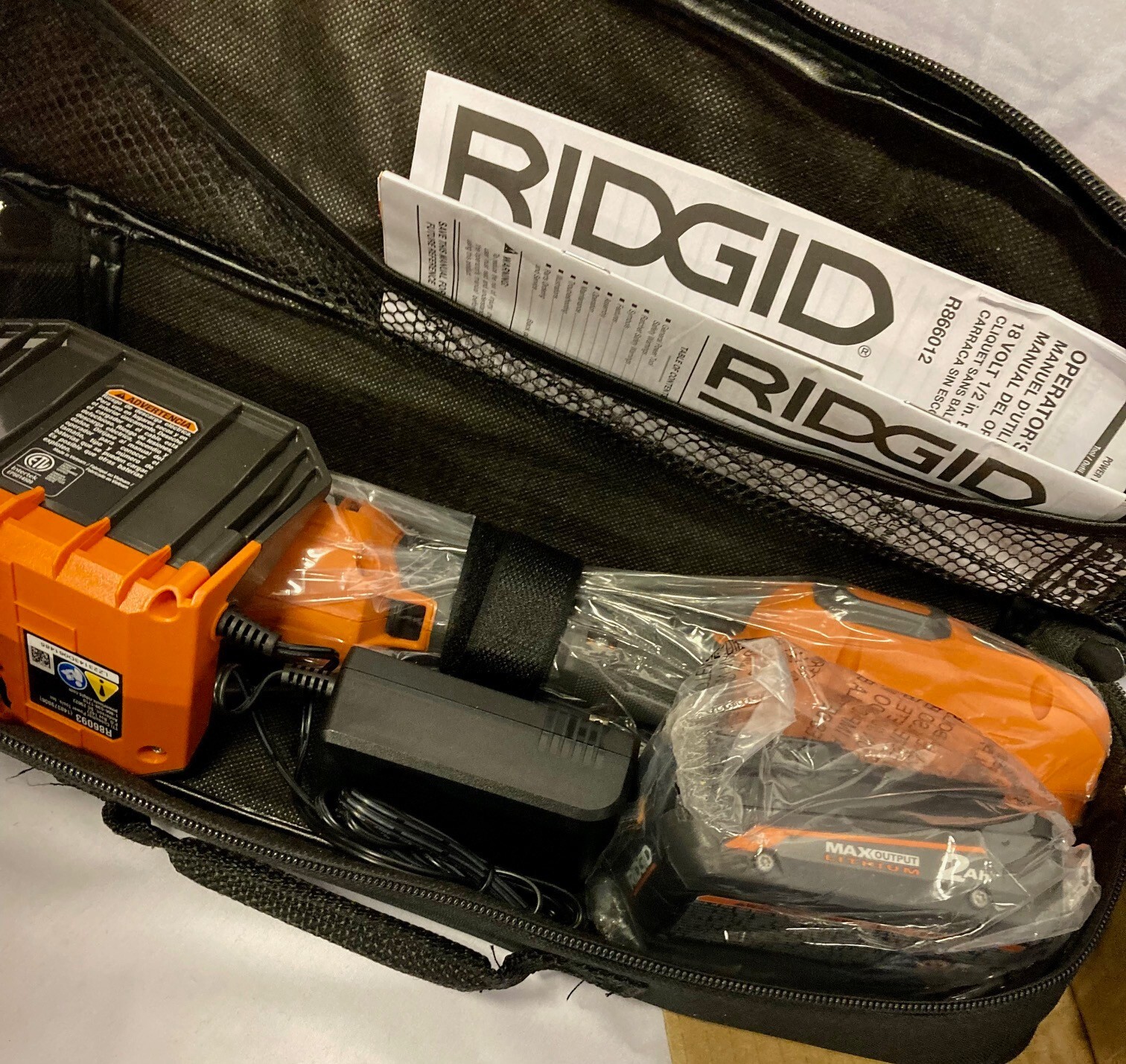 RIDGID 18V Brushless Cordless 1/2 in. Ratchet Kit w/2.0 Ah Btry & Chrgr,Case,NEW