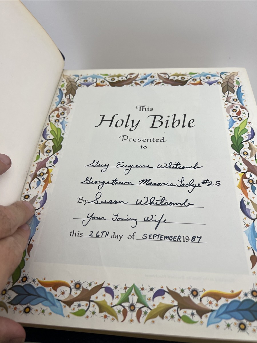 Vtg Free Masons Master Reference Holy Bible Red Letter Book 1986