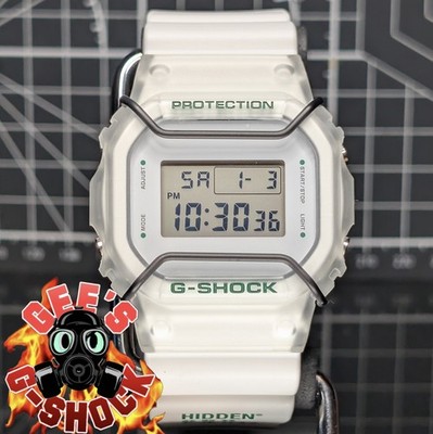Casio G-Shock Hidden NY DW-5600 weiß grün quadratisch mit OEM Bullbar DW-5600HDN25-7