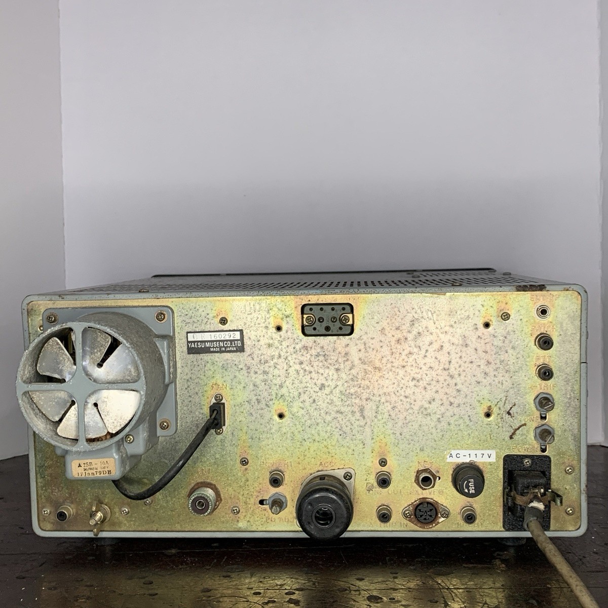 バラ座 YAESU FT-101BS YAESU FT-101ES SSB Transceiver Ham Radio HF Vintage Base Station
