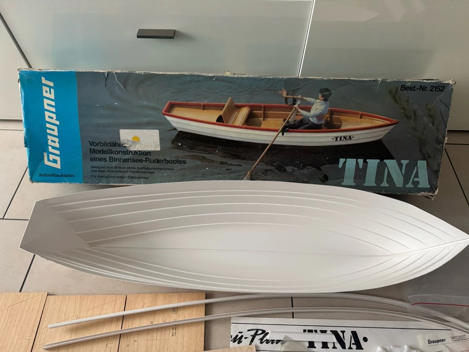 Graupner Ruderboot Tina Rarität Komplett mit Antrieb Und Puppe - Bild 2 von 4