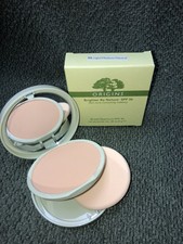 Origins Brighter By Nature Skin tone correcting makeup in Light/Medium-Neutral