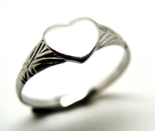 Kaedesigns, Genuine Solid 9ct 9kt 375 White Gold Heart Signet Ring Size M