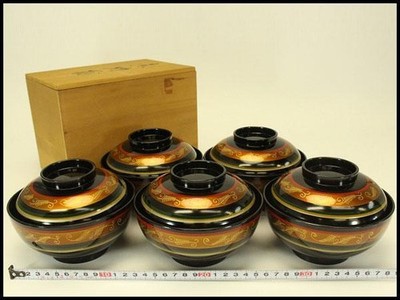 Yamanaka-Lack Suppenschalen 5er Set mit Koma Muster 13,6 cm Holzkiste