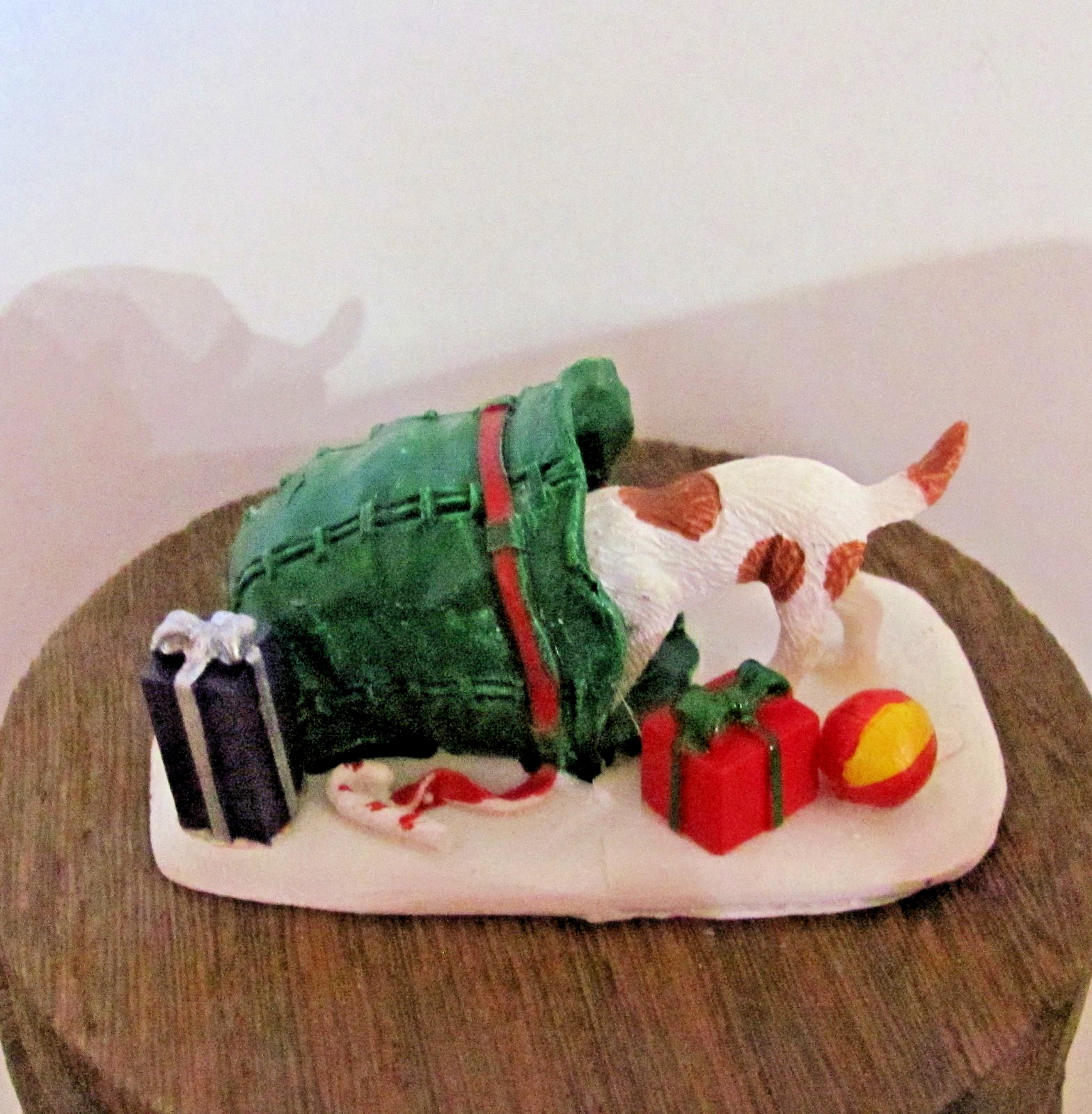 Lemax Villages General Products Accessory - Where's My Present? #24969