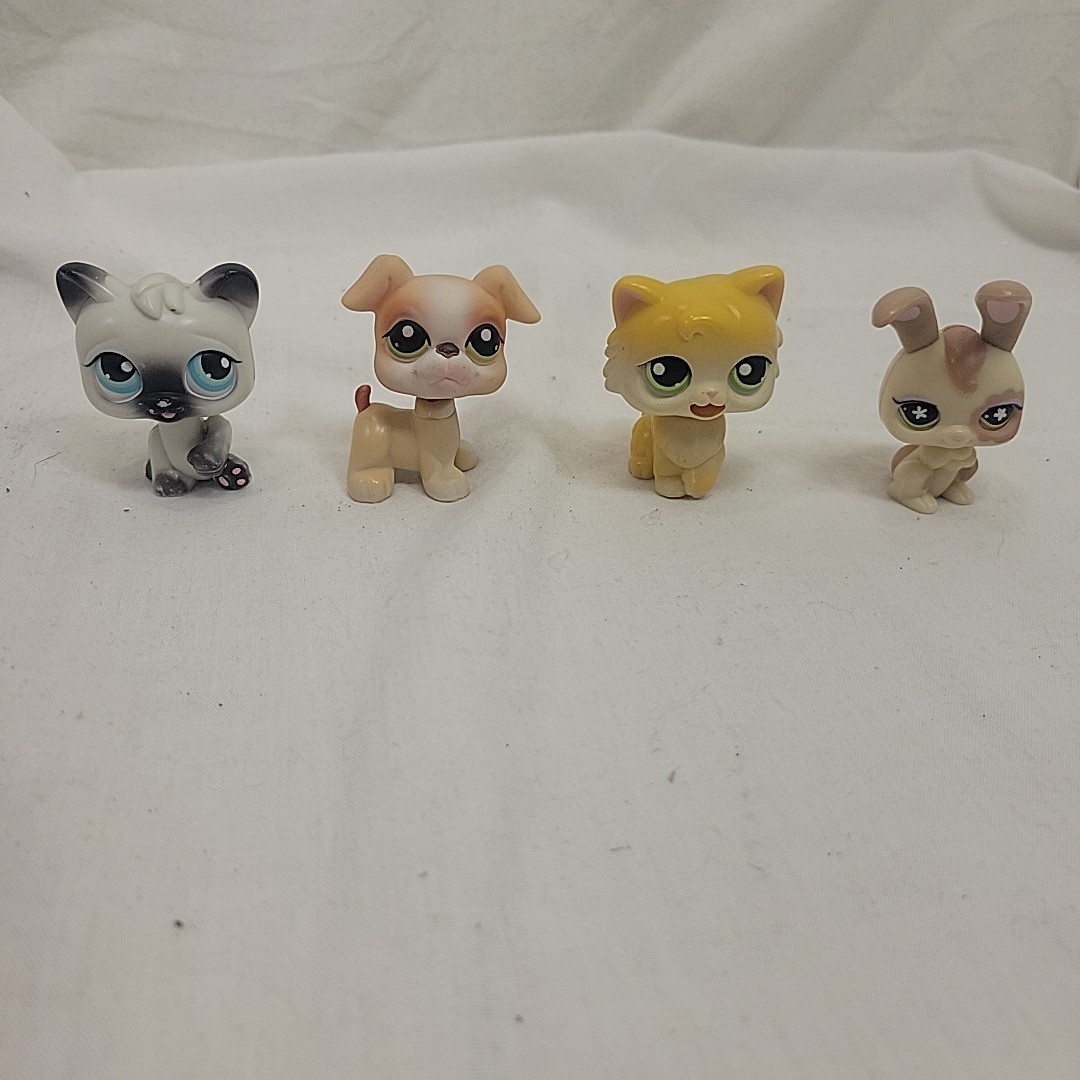 Hasbro Littlest Pet Shop Lot Of 4 Cats Dog Bunny Magic Motio