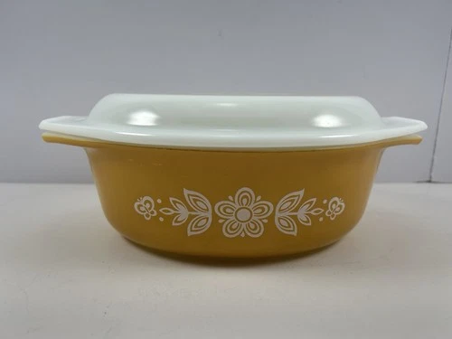 VINTAGE Pyrex #043 Butterfly Gold Oval Casserole Baking Dish 1-1/2 QT With Lid
