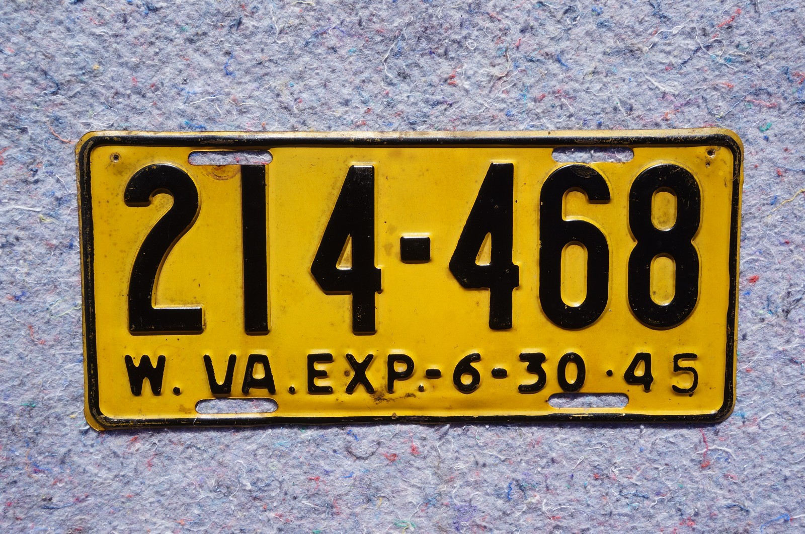 1944 - 1945 WEST VIRGINIA License Plate