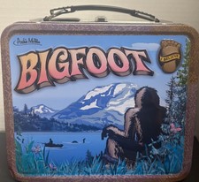 🔥🔥archie Mcphee Bigfoot Beautiful Forest Lunchbox - Great Shape🔥🔥