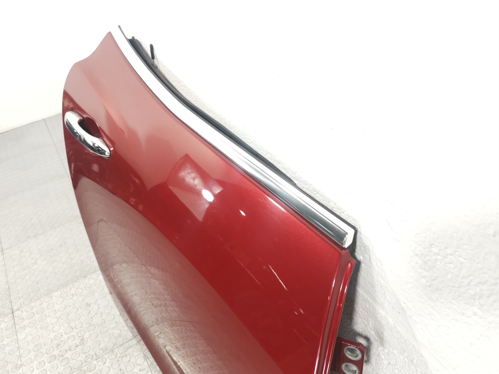 Maserati Ghibli S AWD 3.0 2014 V6 Rear Right Door Shell Red Color 670008304 OEM
