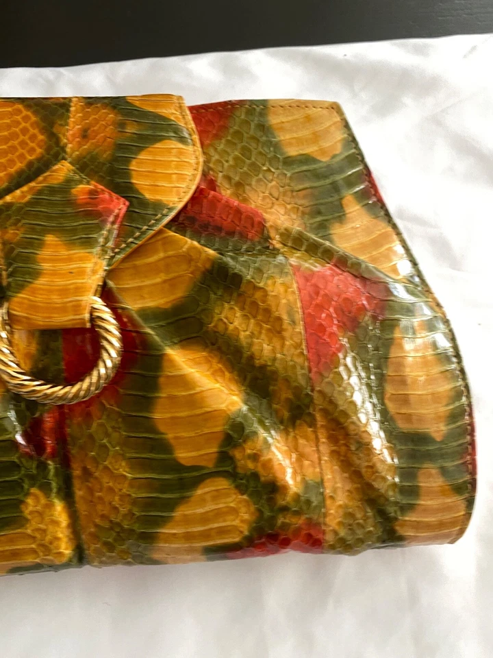 Bolso de mano bandolera de piel de serpiente colorido Sunburst J. Renee de colección Foto 3 de 4