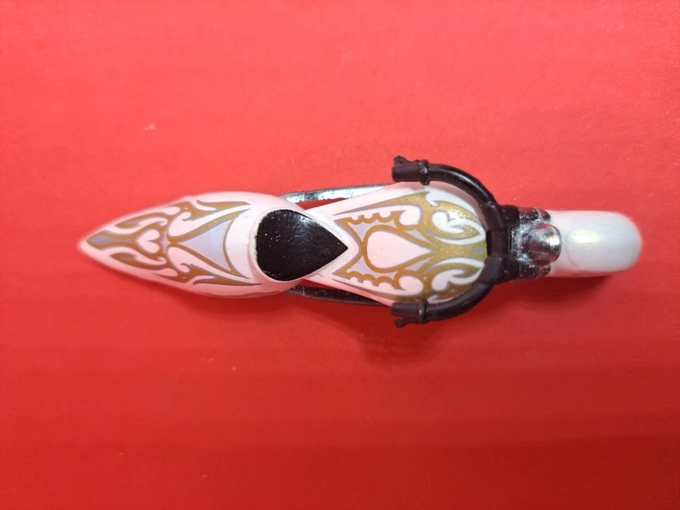 Hot Wheels 2005 Rebel Rides 3/5 W-OOZIE #078 White Motorcycle 2005 078  - Image 3 of 4