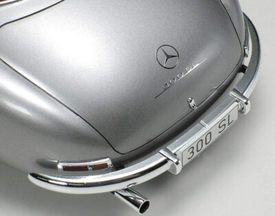 TAMIYA 21153 MASTERWORK MERCEDES-BENZ 300 SL (Silver) (Finished Model