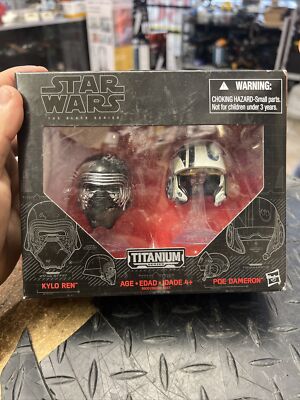 Star WARS Titanium SERIES Helmets KYLO Ren & Poe DAMERON Black Series