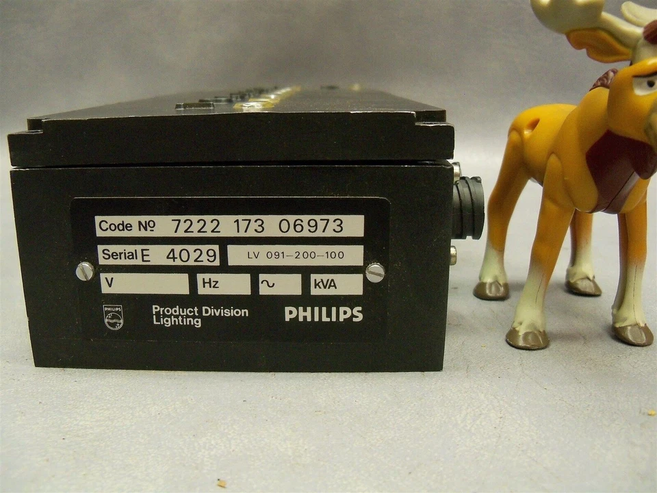 Sistema de E/S remoto Philips 7222-173-06973 con 8 conectores Foto 2 de 4