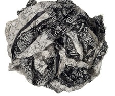 10 yards Unstitched Recycled Sari Silk Ribbon Yarn Black Gray Printed2