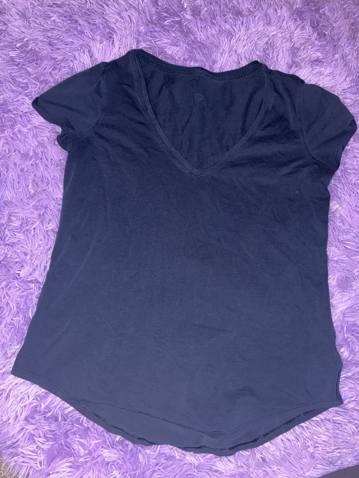 Lululemon Women's Black V-Neck Short Sleeve Activewear T-Shirt