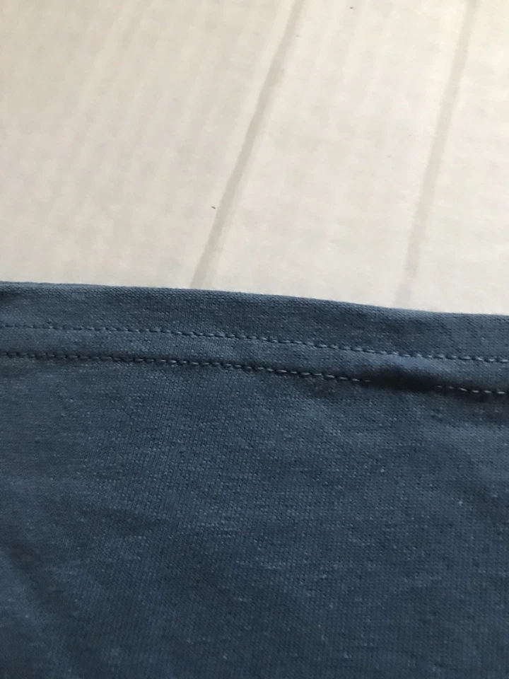 Camiseta azul MN Explorer manga longa grande cercada por buracos de gelo nova com etiquetas - Imagem 4 de 4