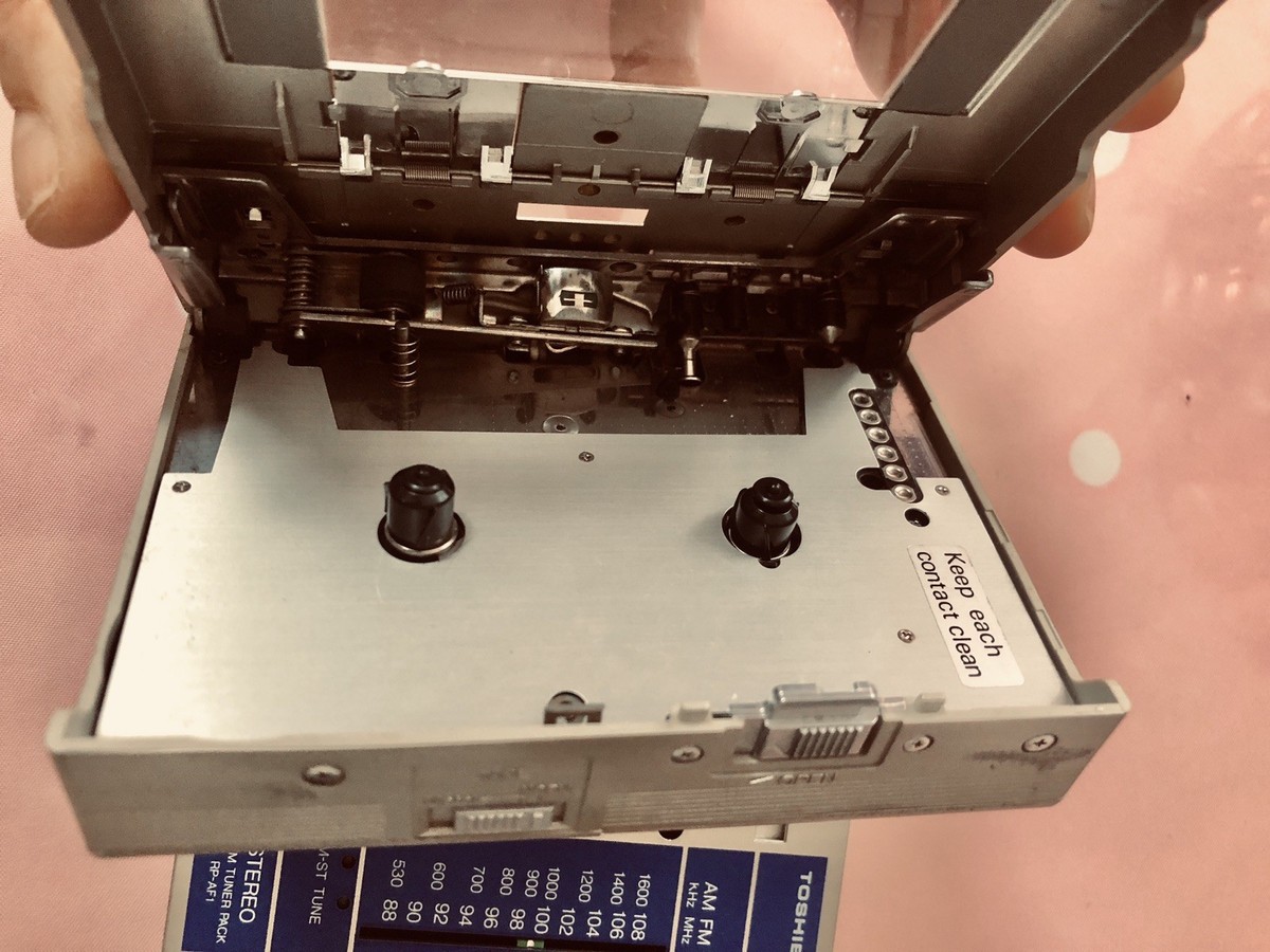 Toshiba KT-VS1 Cassette player with RP-AF1 AM/FM Tuner/ Parts