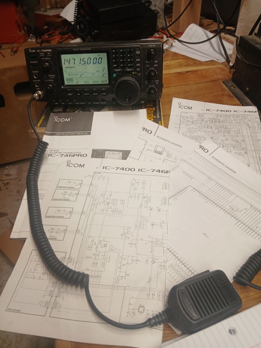 Icom IC-746PRO HF/VHF Dual Band Ham Radio Transceiver w/ Mic