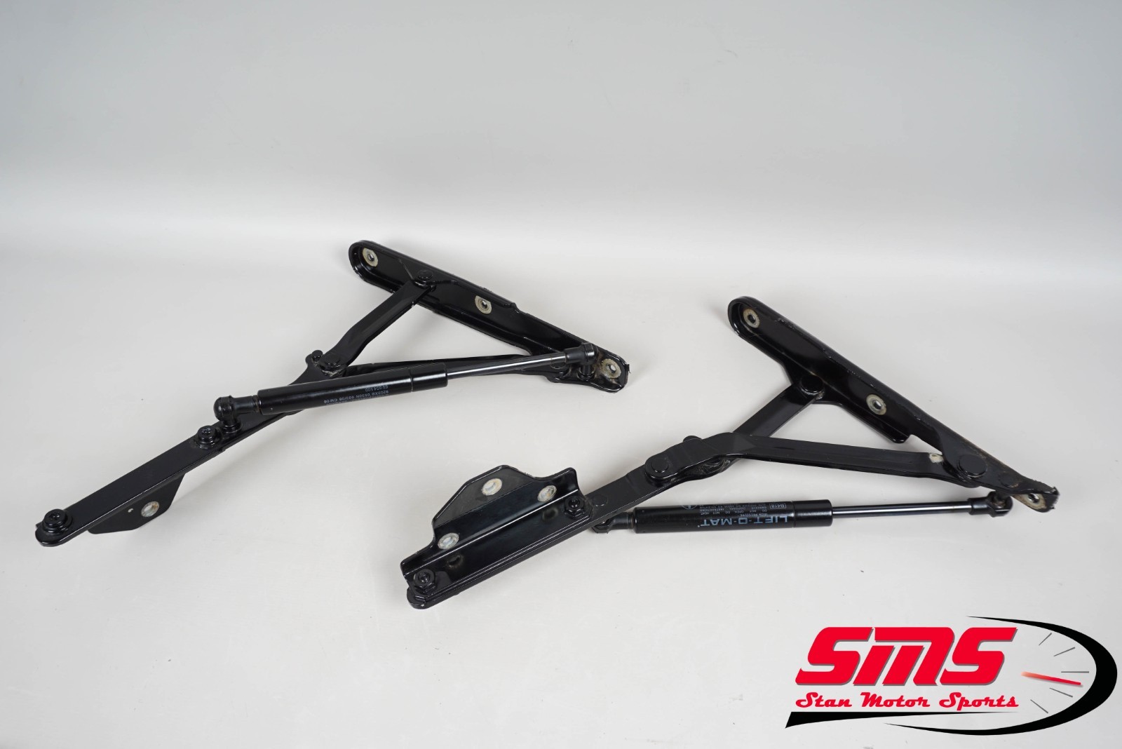 08-19 Maserati Granturismo M145 Rear Trunk Lid Hinge Strut Set Black 36K OEM