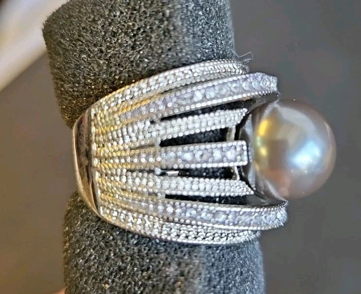 Nataliya V Collister NVC Tiered Silver Tone Cocktail Ring Faux Pearl Size 9.0 - Image 4 of 4