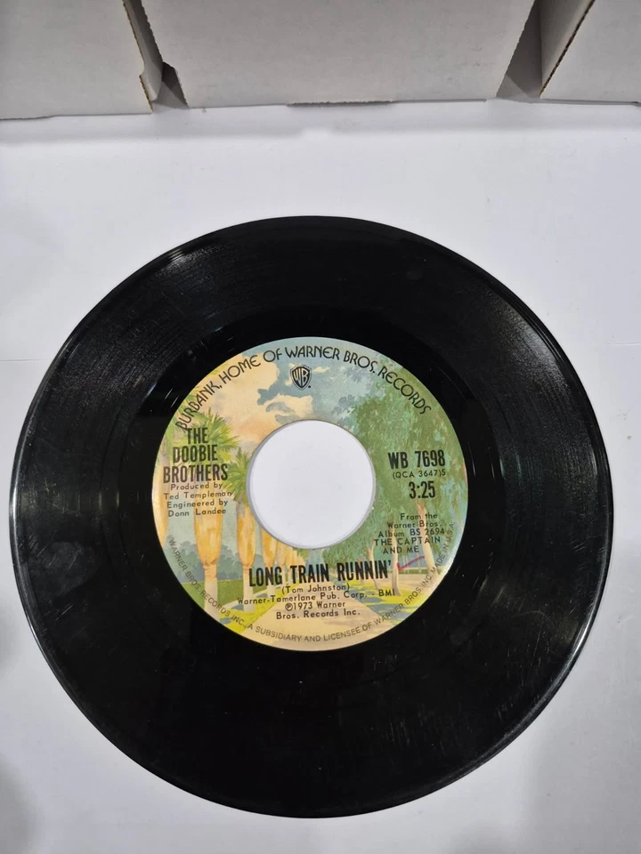 1973 The Doobie Brothers – Long Train Runnin' / Without You 45 RP WB7698 - Image 2 of 2