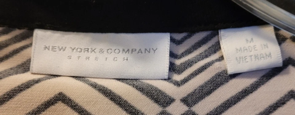 Top de carrera New York And CO beige negro diamante elástico cuello en V manga 3/4 WMNS MD Foto 3 de 4