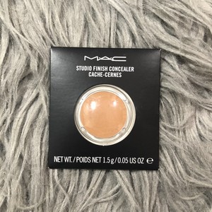 mac eye concealer