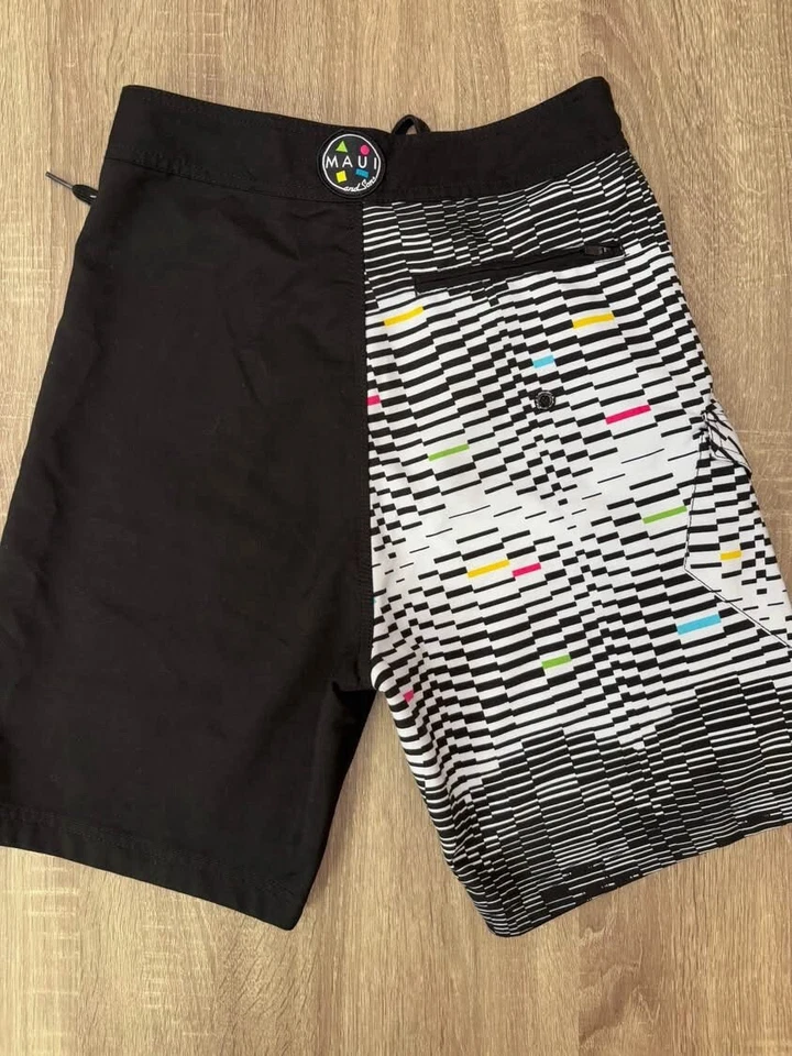 Maui and Sons Men's Board Shorts Size 28 Graphic Print MINT Condition - Image 2 of 4