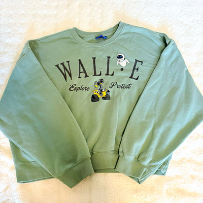Disney Pixar WALL-E Women s XL Sage Green Explore Protect Crop Sweatshirt