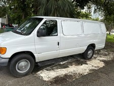 2006 Ford E-350 Super Duty E350 SUPER DUTY WAGON
