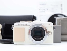 OLYMPUS Pen Lite E PL7 16.0MP Digital Camera White