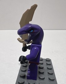 Exclusive LEGO NINJAGO Eyezorai Minifigure with Sword