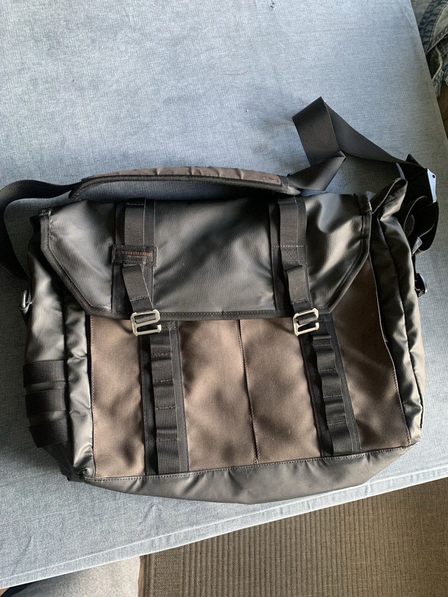 timbuk2 laptop messenger bag Command Medium Built tough with premium quality fabrics with measured durability Timbuk2 Command Laptop TSA-Friendly Messenger