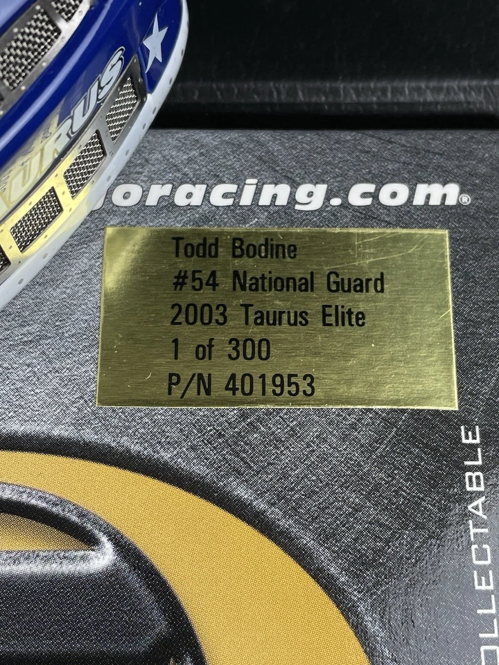 Todd Bodine #54 2003 Guardia Nacional NASCAR 1 de 300 Ford Taurus RCCA Elite 1:24 Foto 2 de 4