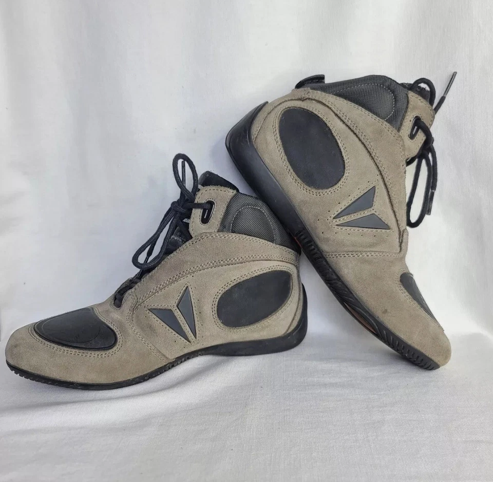 DAINESE VERA CRUZ MOTORCYCLE SHOES- Gray IN GREAT CONDITION US SIZE 5.5 - Image 3 of 4