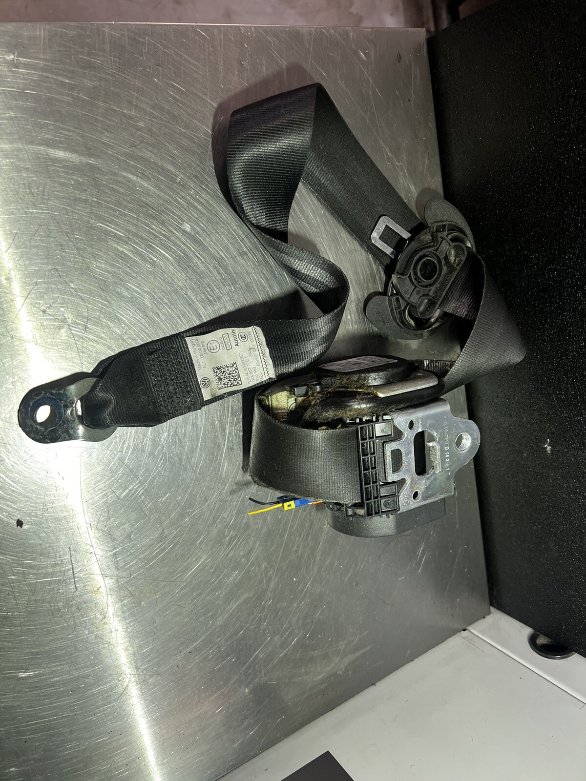 VW Volkswagen Golf V Hatch Mk5 2006 Front Right Seat Safety Seatbelt