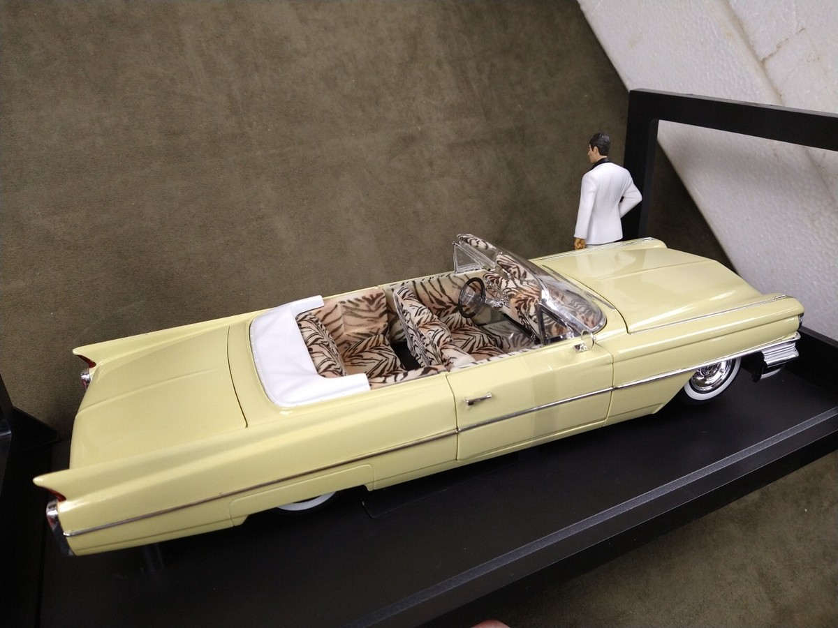 Scarface 1963 Cadillac Series 62 Limited Edition DieCast 1:18 JADA