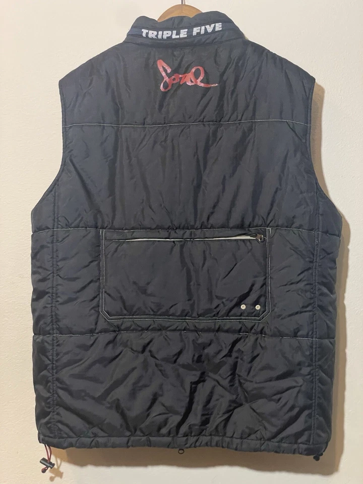 Chaleco de Colección Triple Five Soul Para Hombres L Negro Rojo Táctico Rave Patinador Abrigo Abombado Y2K Foto 2 de 4