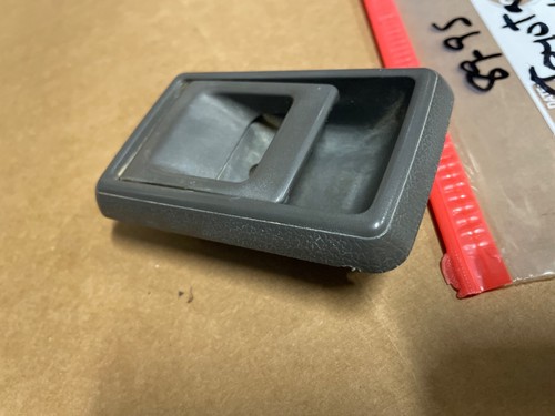 89-95 Toyota Pickup Truck 90-95 4Runner Interior Gray LH Door Handle Pull Latch - 第 3/6 張圖片
